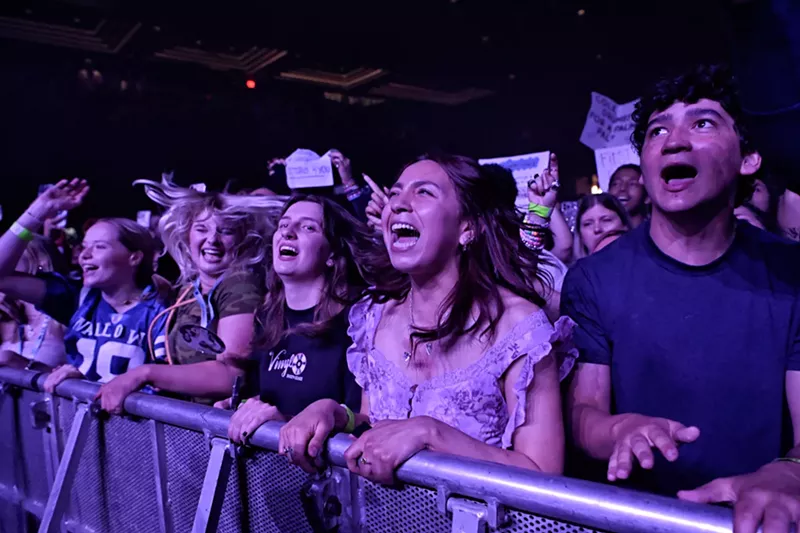 Image: Audience members at the Wallows' show at War Memorial Auditorium