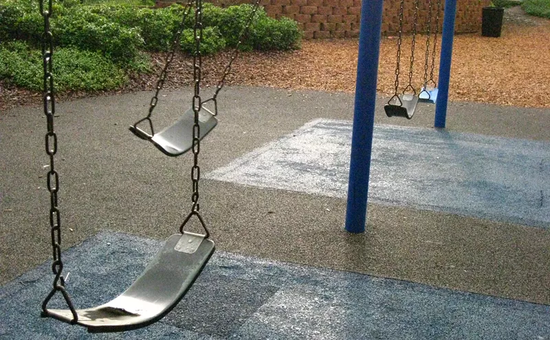 Image: A Beginner's Guide to Swinging in Miami