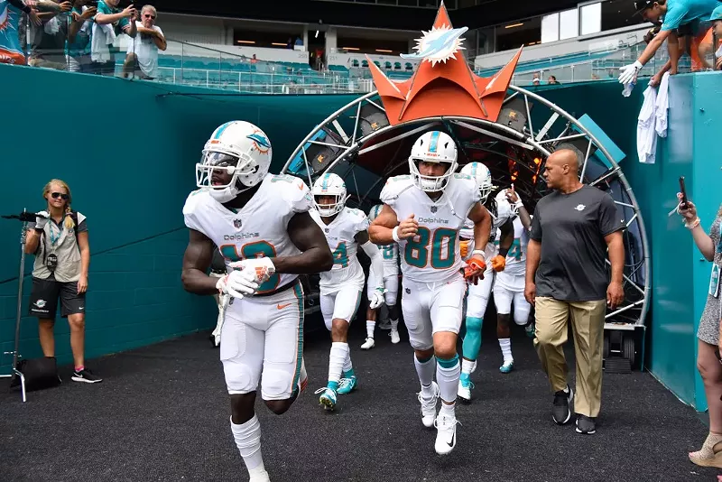 Image: miami dolphins in uniform