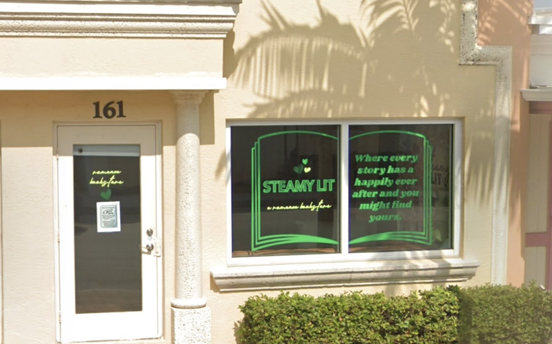 Image: Google Maps screenshot of the Steamy Lit bookstore facade in Deerfield Beach