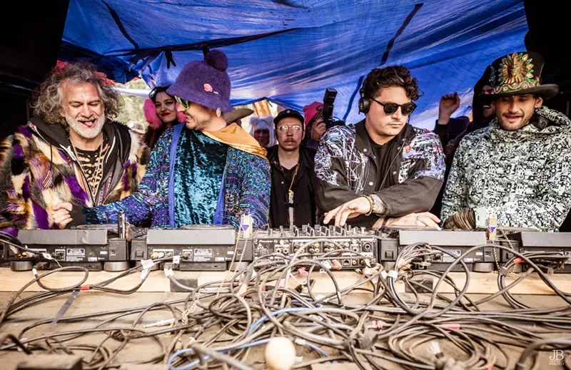 Image: Lee Reynolds (left), Porky, Marbs, and Mikey Lion close out Desert Hearts Festival 2019 with their annual back-to-back "family set."