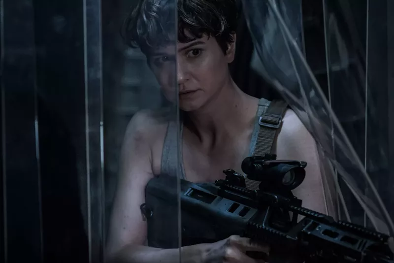 Image: Katherine Waterston as Daniels, showing that James Cameron's Aliens has not been forgotten.