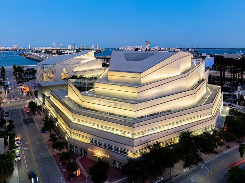 Image: Picture of the Adrienne Arsht Center.