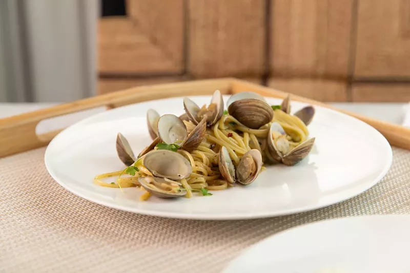 Image: Pasta and clams at Donna Mare.