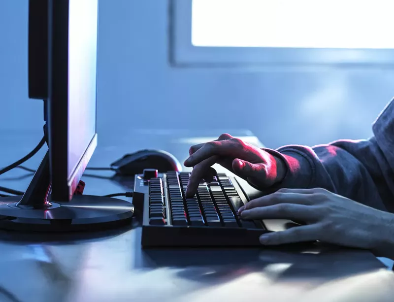 Image: A Broward woman alleges that her former attorney sent her a Dropbox link with confidential files belonging to 96 individuals.