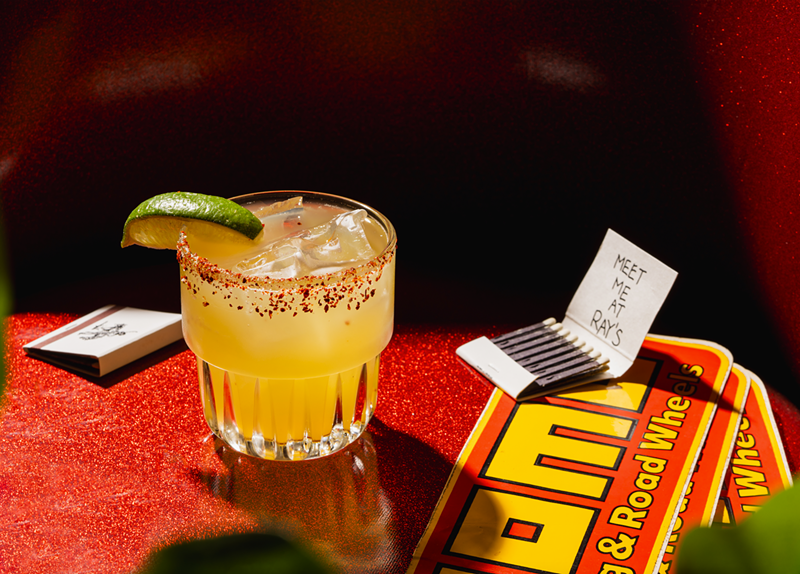 Image: a cocktail