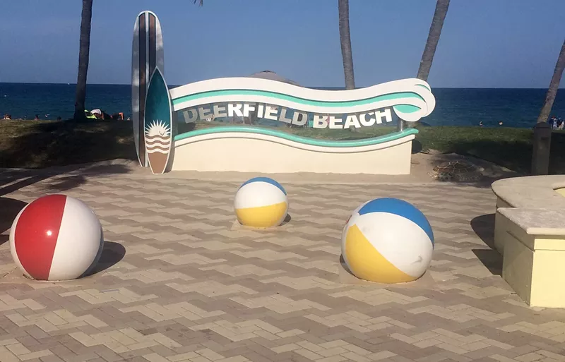 Image: A pier attendant in Deerfield Beach says her manager grabbed her butt and forcibly kissed her while she was at work.