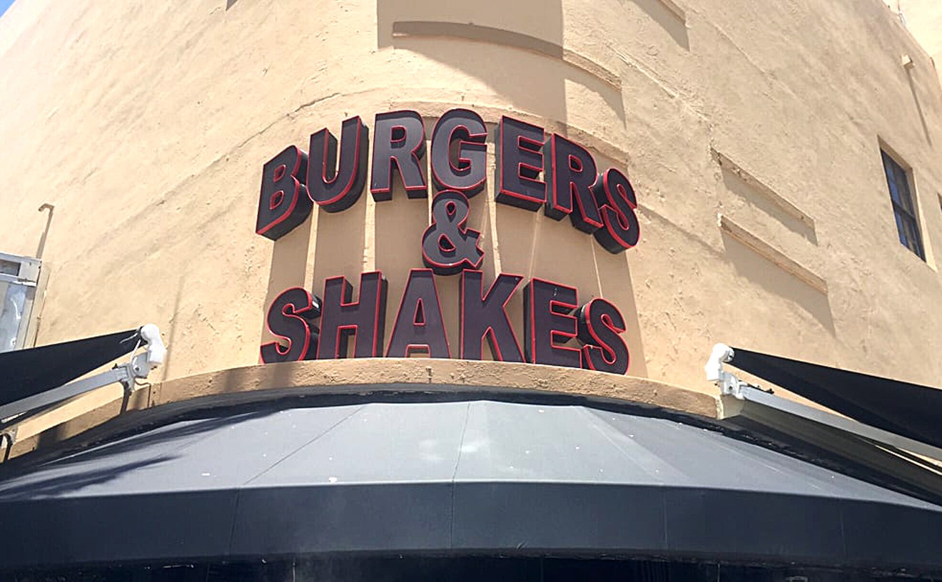 Burgers & Shakes