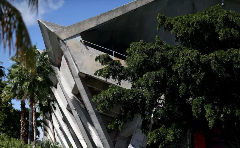 Image: Box 'Em Up! Can Tropical Brutalism Be Built to Last?