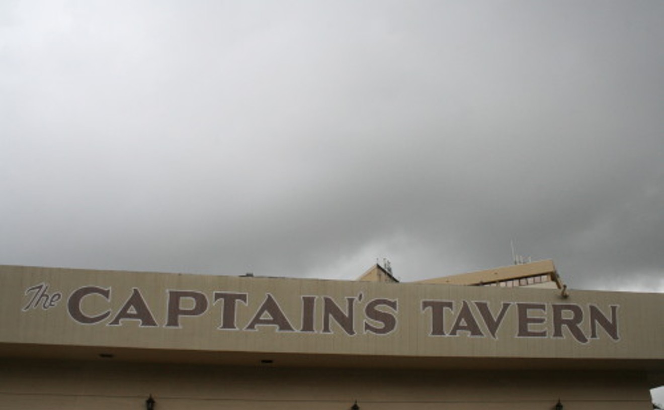 Captain's Tavern