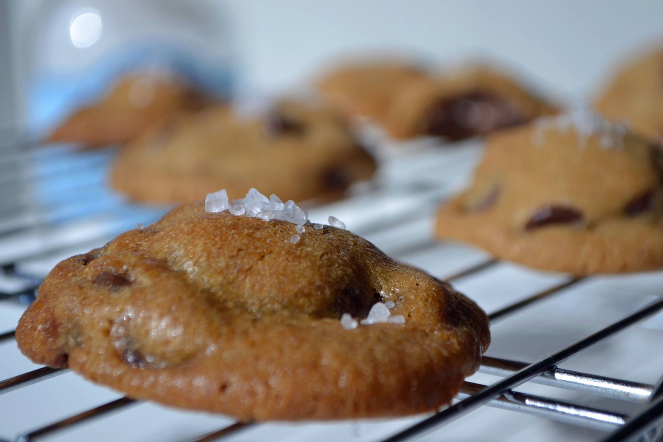 Casa Gioia delivers batches of cookies to your door.