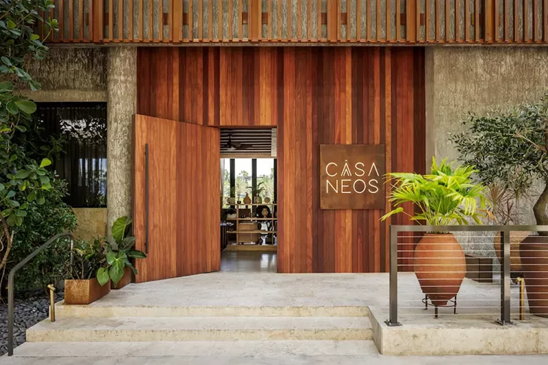 Image: The entrance to Casa Neos