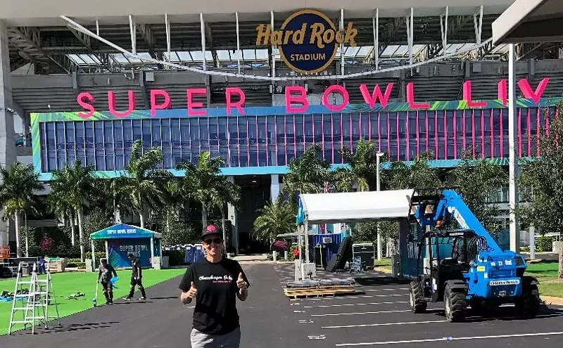 Image: Cheeseburger Baby Makes It to Super Bowl's Elite VIP Tailgate