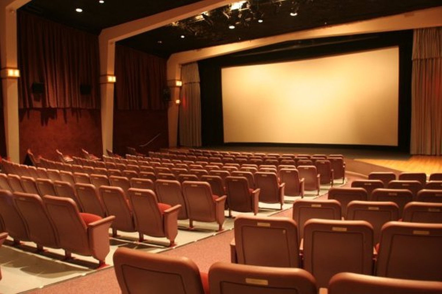 Movie theaters in sebastian florida