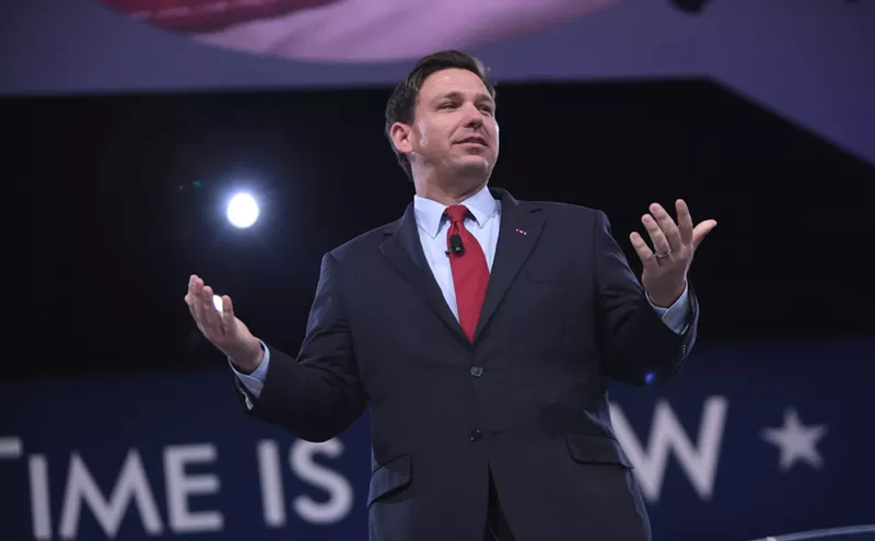 Image: DeSantis, Musk Interview Punctuated by Awkward Silence, Elevator Music