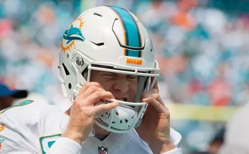 Image: Dolphins Quarterback Ryan Tannehill Heads to the Tennessee Titans on a One-Year Contract