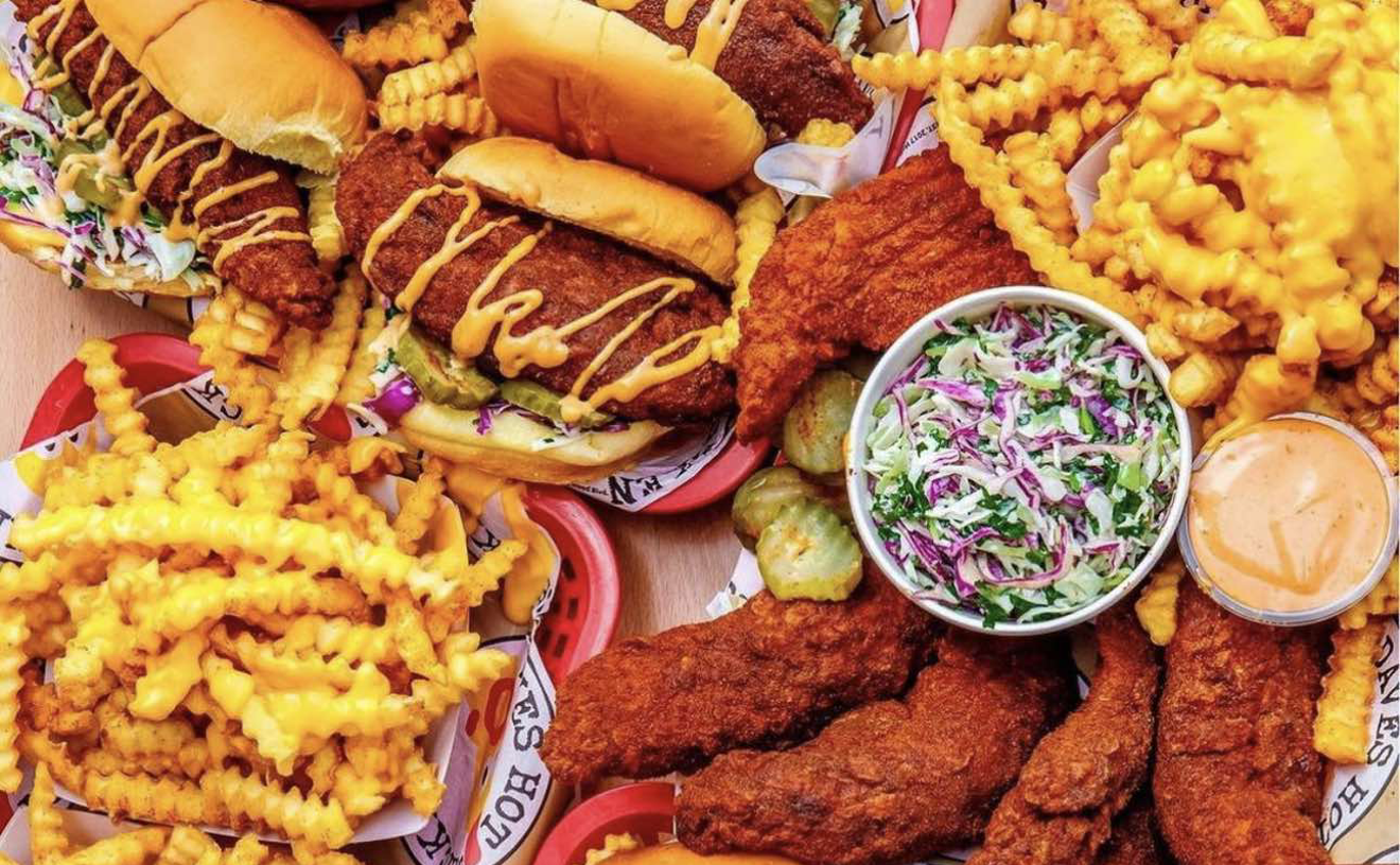 Drake's Favorite Hot Chicken Sandwich Chain Opens in Pembroke Pines