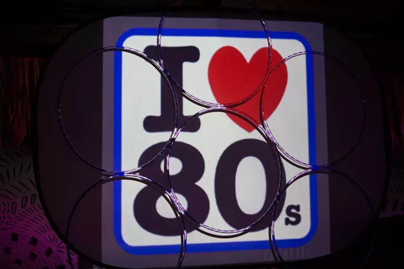 Image: I heart 80s sign
