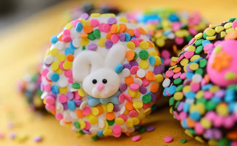 Image: Easter 2020 Treats for Takeout and Delivery