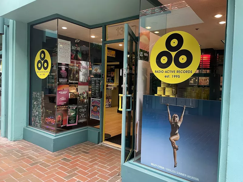 Image: Exterior of Radio-Active Records in Fort Lauderdale