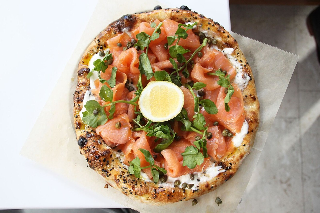 Everything bagel pizza
