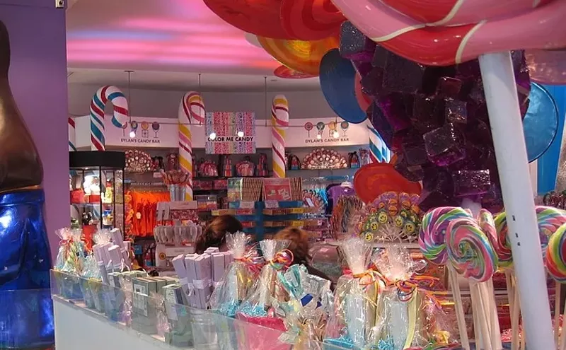 Image: Facebook Live: Dylan's Candy Bar's Most Outrageous Holiday Candy