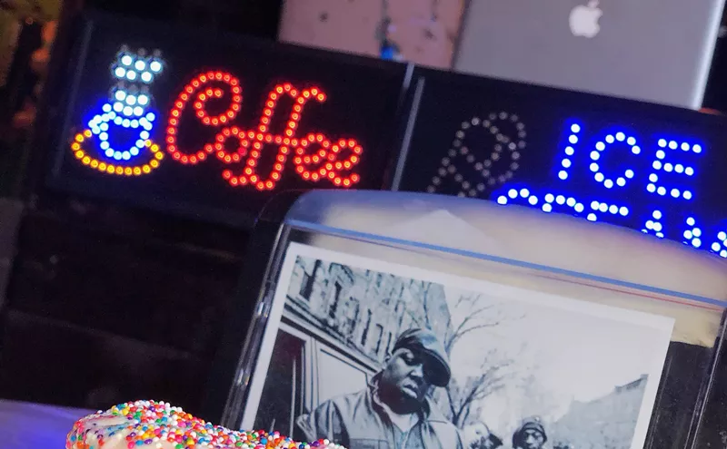 Image: FattyCakesNY and Mr. Kream Collaborate on Rap-Inspired Cookie-Cake Sundaes
