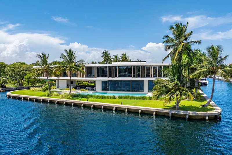 Image: Aerial shot of $50 million modern mansion
