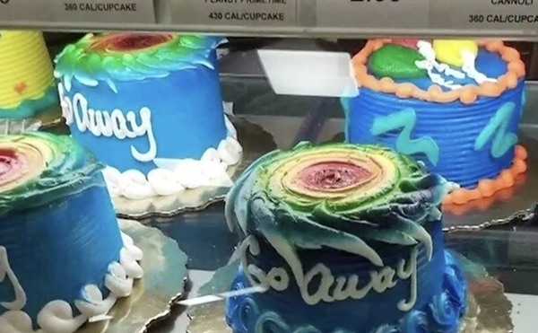 Image: Florida Petition to Bring Back Publix Hurricane Cakes Goes Viral