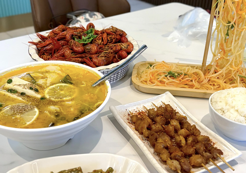 Image: chinese food on table