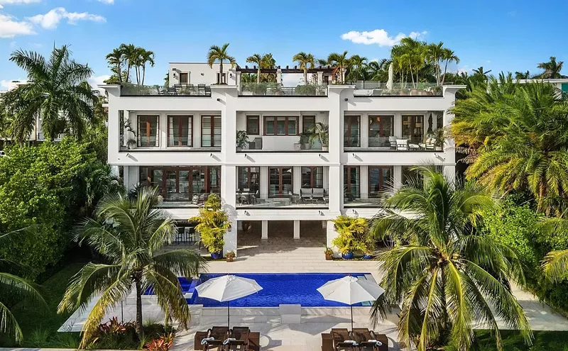 Image: Floyd Mayweather Jr. Sells His Palm Island Mansion for $22M