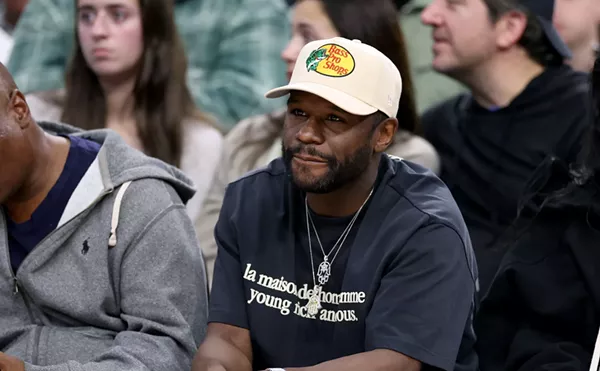 Image: Floyd Mayweather-Linked Firms Sued for $136K in Unpaid Jet Fuel