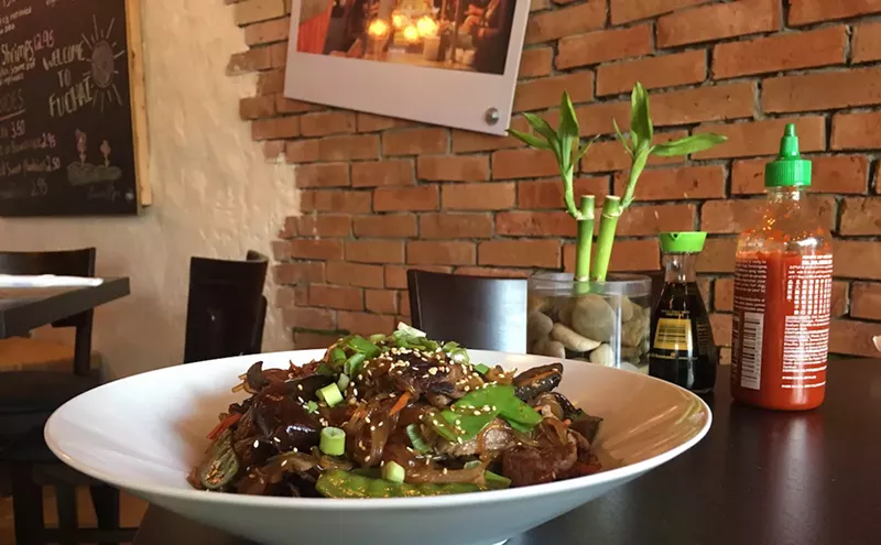 Image: Fuchai Brings Korean Kalbi and Bibimbap to Edgewater