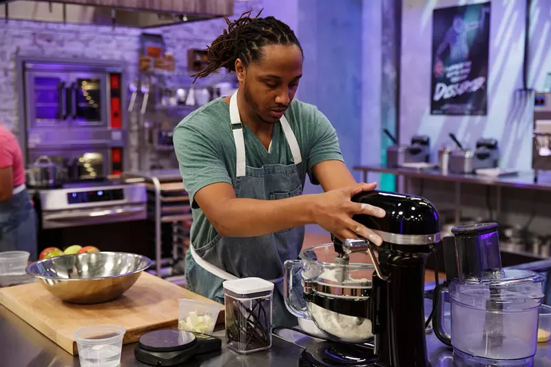 Image: Miami-based chef Paul Allicock puts together a tropical-flavored pie in the season's first episode.