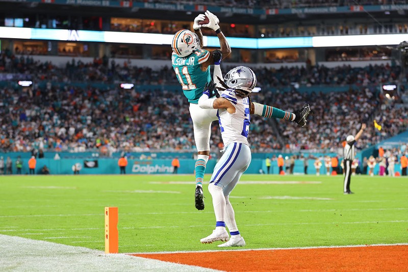 "Hard Knocks" Features Miami Dolphins Holiday Win Against Dallas