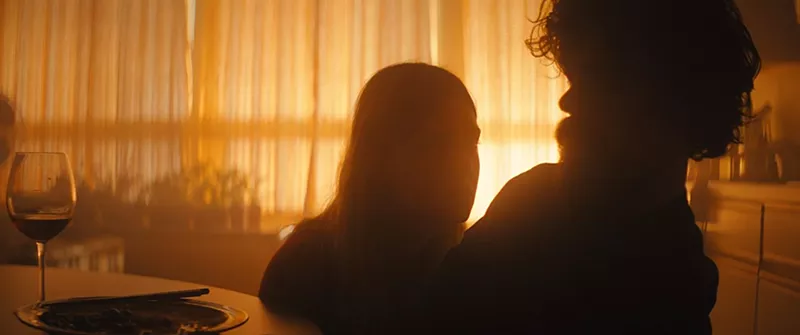 Image: Elle Fanning (left) as lovely and lively Grace and Peter Dinklage as cold, isolated Del form an odd-couple relationship in director Reed Morano’s I Think We’re Alone Now, which turns out to be a slideshow of life after apocalypse.