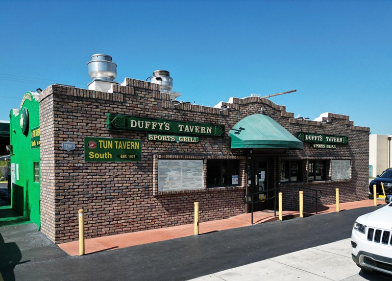 Iconic Miami sports bar Duffy’s Tavern has sold for $4.5 million in a site deal after serving beer, sandwiches, soups, and chili since 1955.