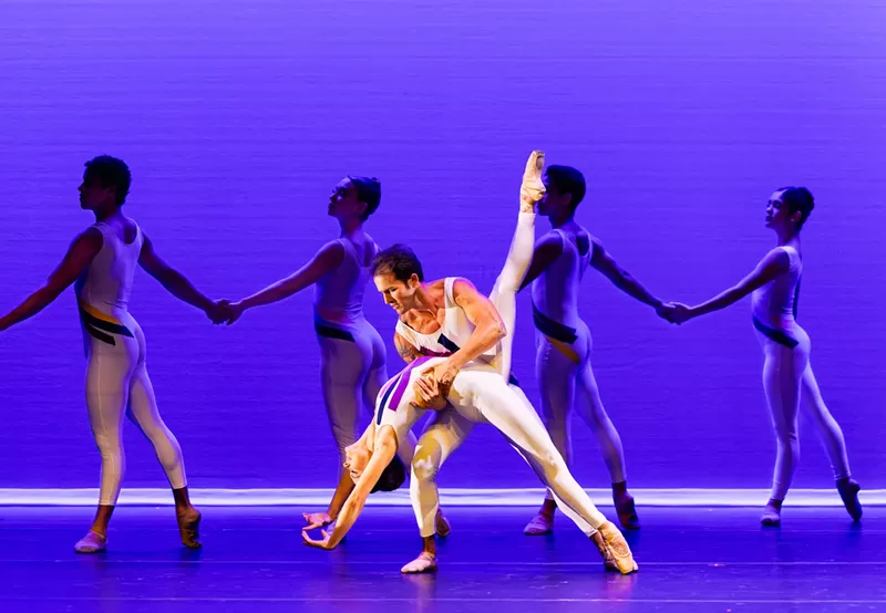 Image: Dimension Dances Theatre of Miami's opening concert at the Moss Center on Saturday, November 11, features Emily Bromberg, Maikel Hernandez, and the ensemble in Yanis Eric Pikeris' "Voyager."