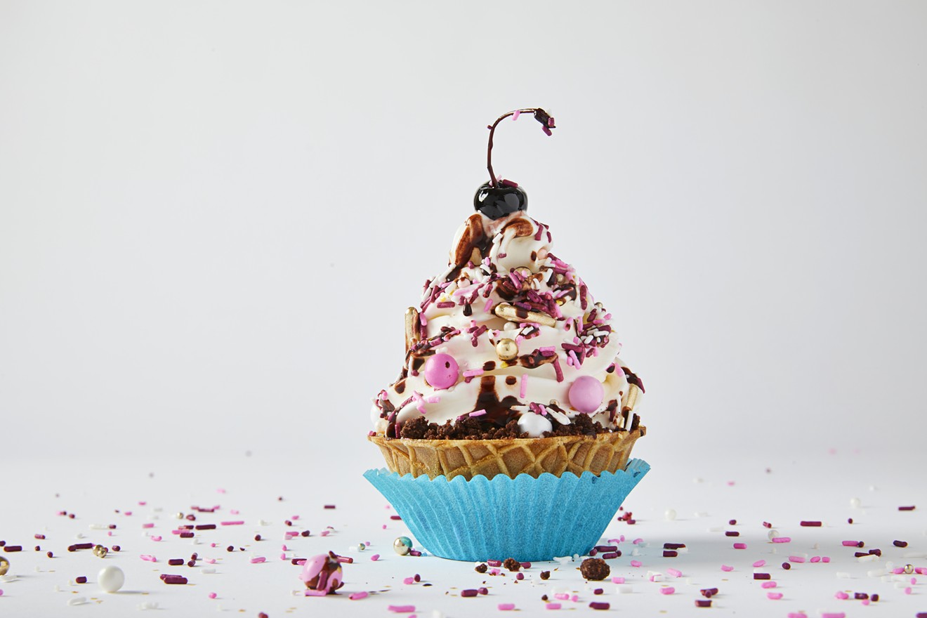 An ice-cream cupcake from Frohzen.