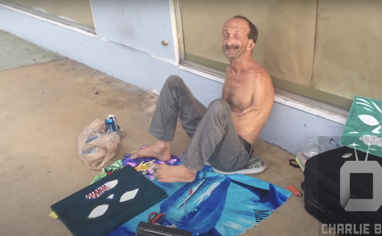 Homeless Miami Artist With No Arms Dies at 51