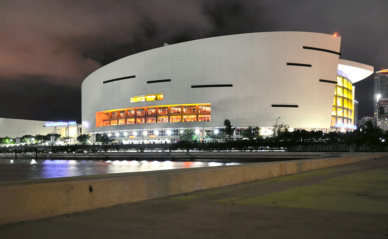 Miami Heat City skyline Dwyane Wade And Udonis Haslem signatures