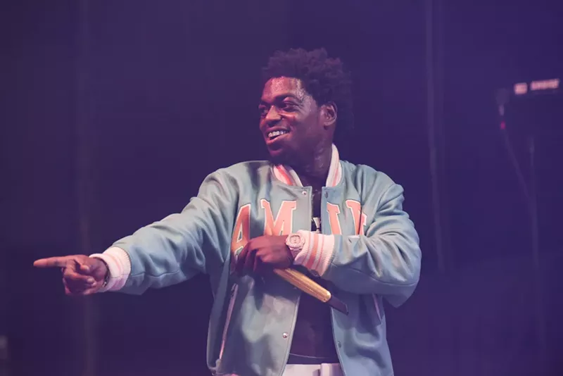 Image: Kodak Black performing on stage