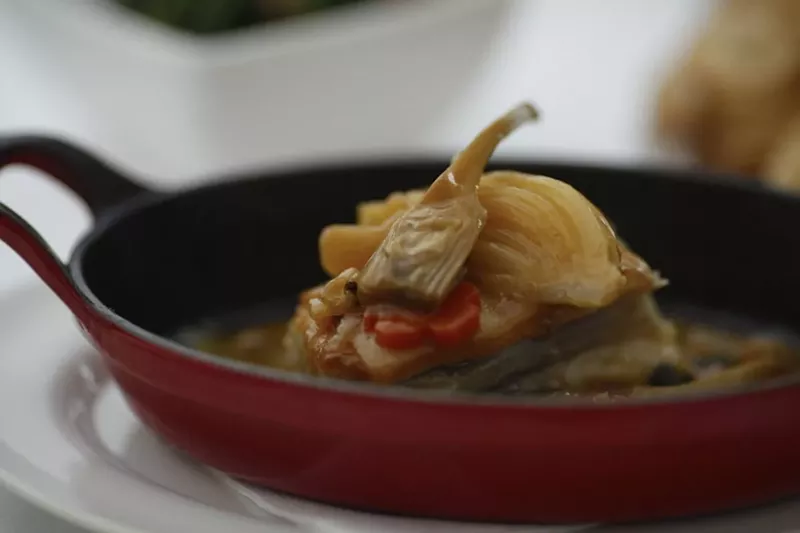 Image: Turbot aux artichauts barigoule.