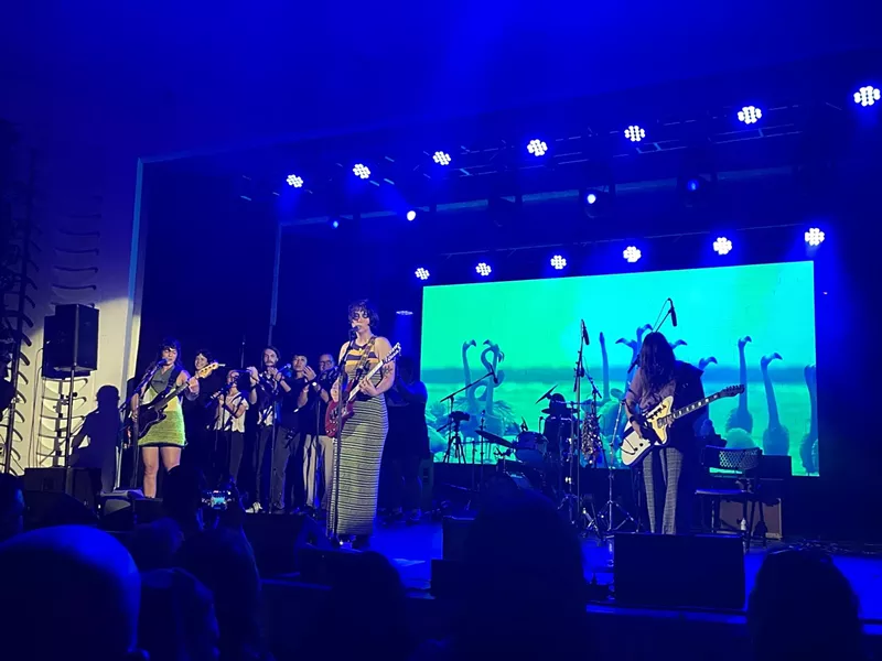 Image: Las Nubes performing at the Miami Beach Bandshell
