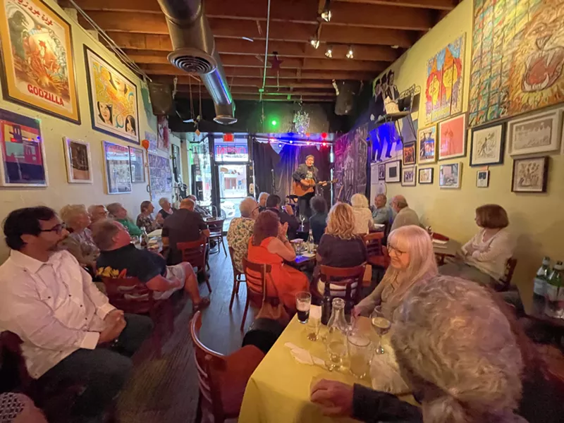Image: Lou Dominguez performing at Luna Star Cafe