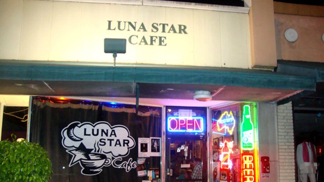 Luna Star Cafe