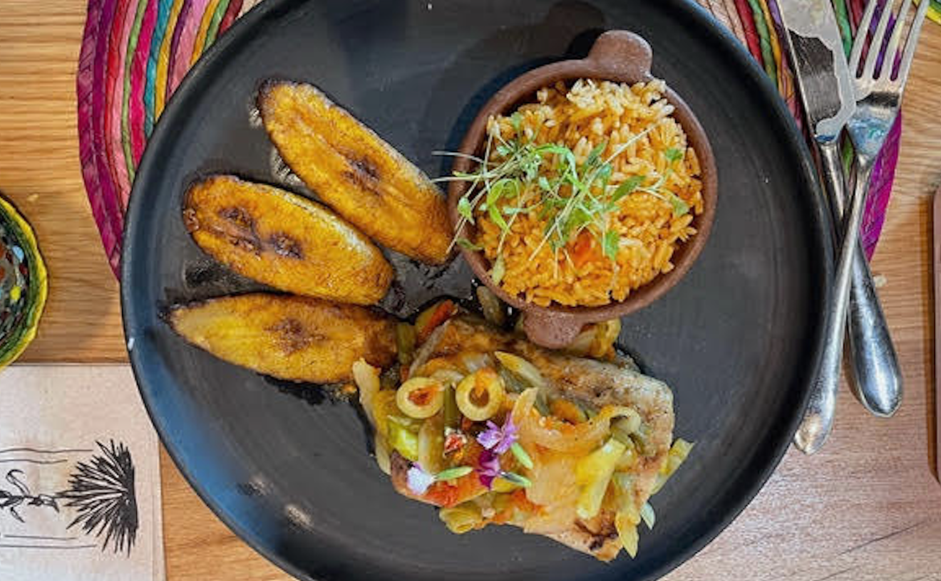 Maíz y Agave's Visual Homage to Oaxacan Culture Can't Save Its Food