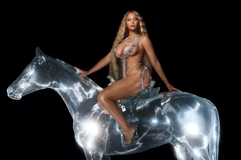Image: Beyoncé wears Nusi Quero's creation on the cover of Renaissance.