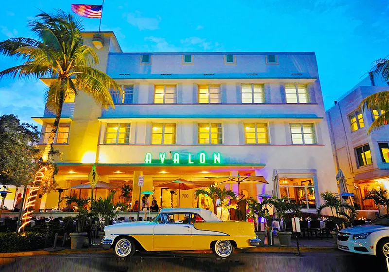 Image: On May 27, Miami Beach will allow restaurants and sidewalk cafés to open.