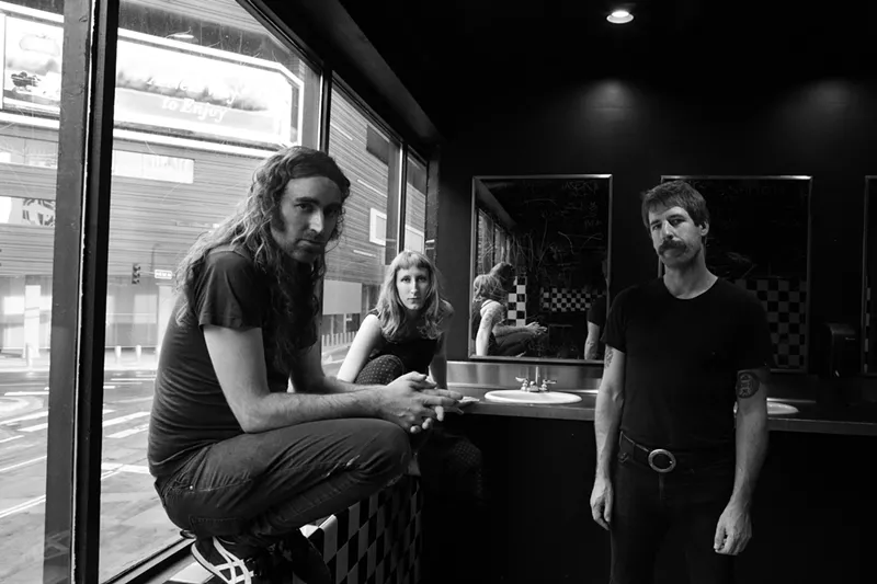 Image: A Place to Bury Strangers frontman Oliver Ackerman (left) with Lia Simone Braswell and Dion Lunadon.